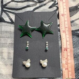 🖤Emerald Star and Pearl Bow Earring Set🖤